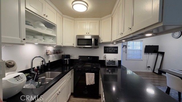 188 E 214th, Carson, CA 90745