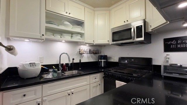 188 E 214th, Carson, CA 90745