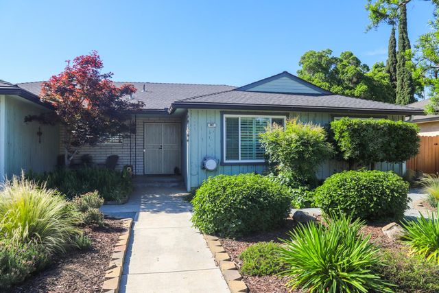667 E Birch Avenue, Fresno, CA 93720