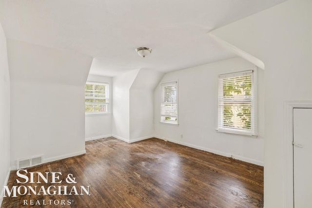 454 Alter Road, Detroit, MI 48215