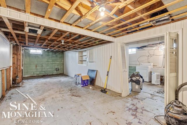 454 Alter Road, Detroit, MI 48215