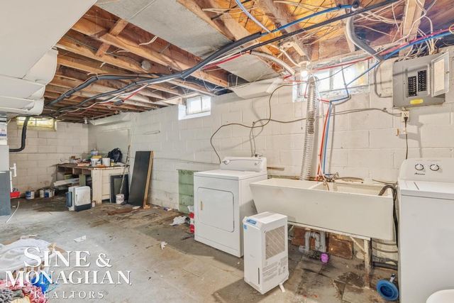 454 Alter Road, Detroit, MI 48215