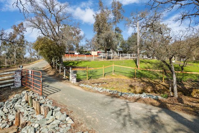 6310 Abouaf Ct, Valley Springs, CA 95252