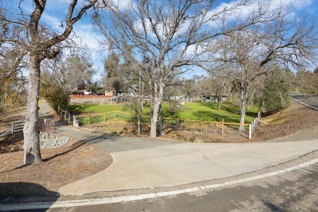 6310 Abouaf Ct, Valley Springs, CA 95252