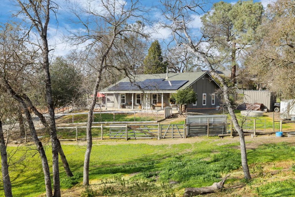 6310 Abouaf Ct, Valley Springs, CA 95252