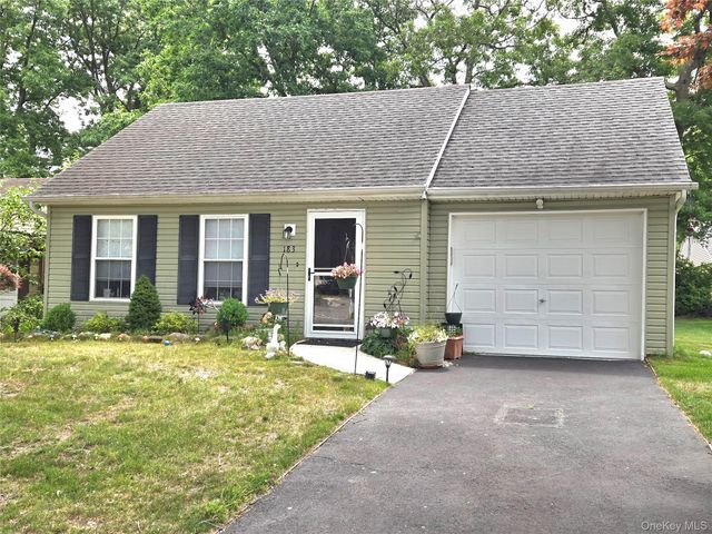 183 Kingston Drive, Ridge, NY 11961