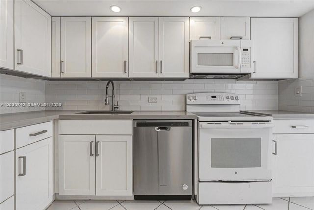 9381 E Bay Harbor Drive 404S, Bay Harbor Islands, FL 33154