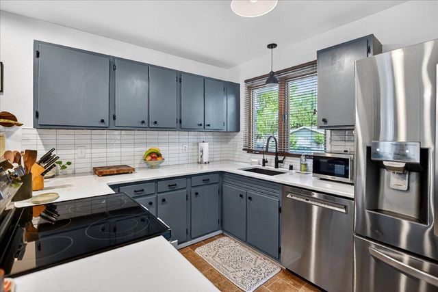 6105 Birch Hill Drive, Madison, WI 53711