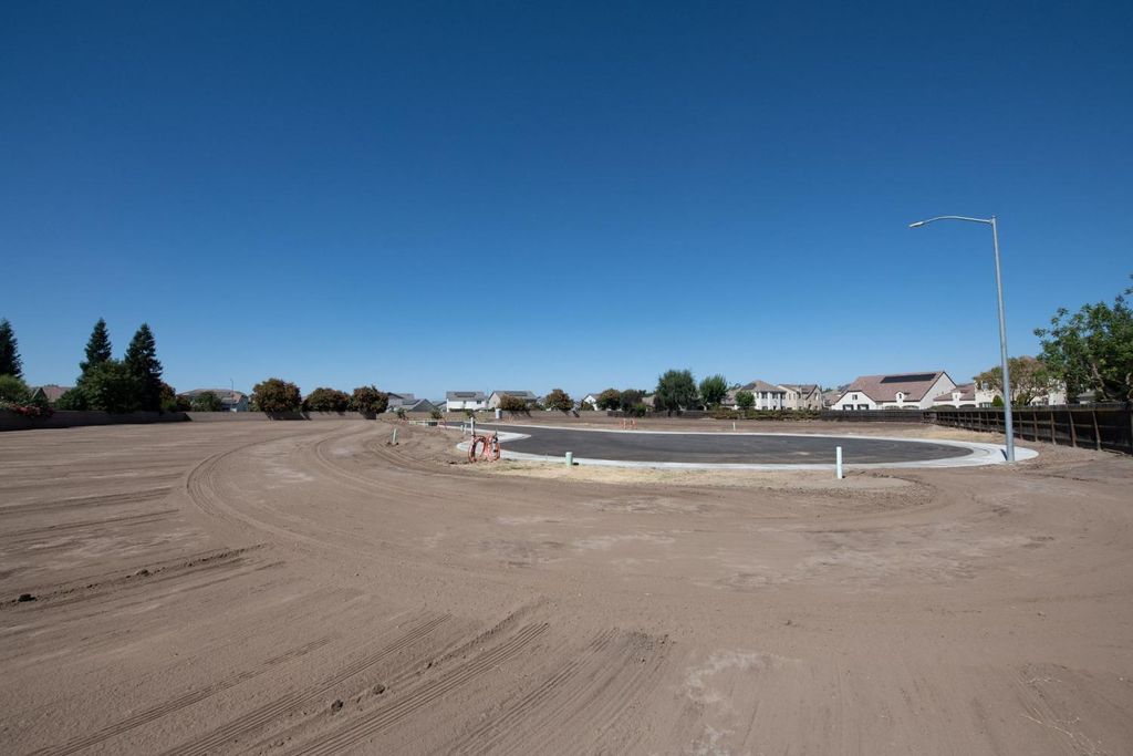 Image 37 of property listing at 1782 N Preuss Avenue, Clovis, CA 93619