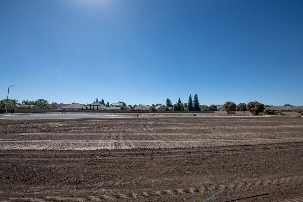 Image 45 of property listing at 1782 N Preuss Avenue, Clovis, CA 93619