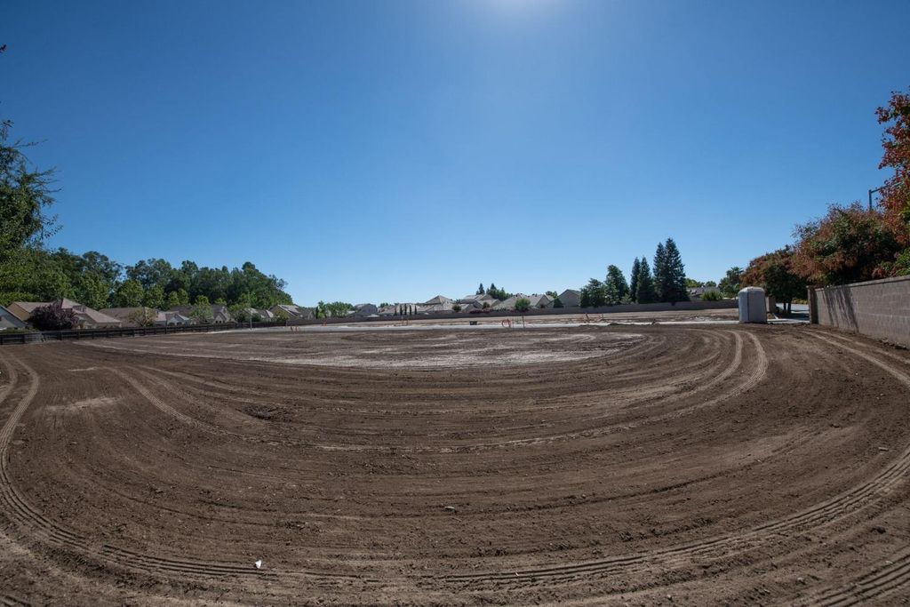 Image 46 of property listing at 1782 N Preuss Avenue, Clovis, CA 93619