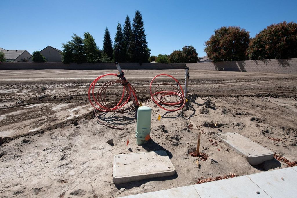 Image 7 of property listing at 1782 N Preuss Avenue, Clovis, CA 93619