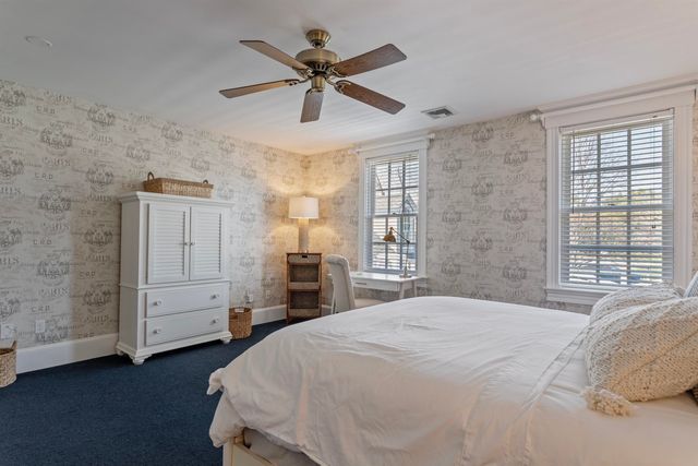 5 Cider Hill Road, Hampton Falls, NH 03844