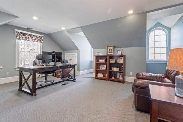 5 Cider Hill Road, Hampton Falls, NH 03844