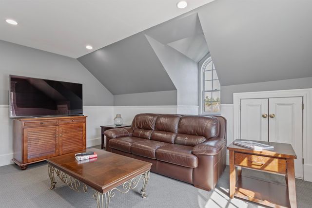 5 Cider Hill Road, Hampton Falls, NH 03844