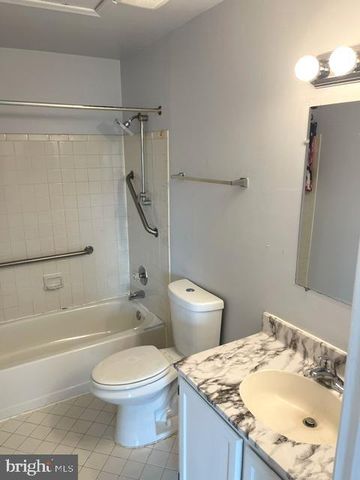 34 HUNTERS GATE CT, Silver Spring, MD 20904