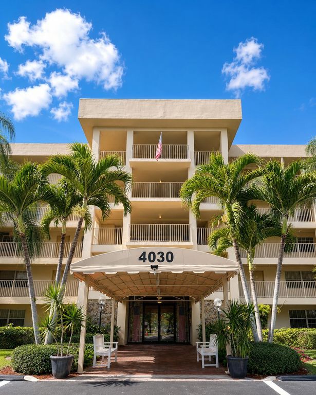 4030 W Palm Aire Drive 206, Pompano Beach, FL 33069