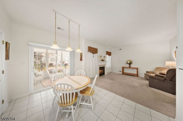 17 Stafford Ln, White Twp., NJ 07823