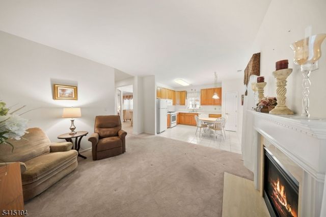 17 Stafford Ln, White Twp., NJ 07823