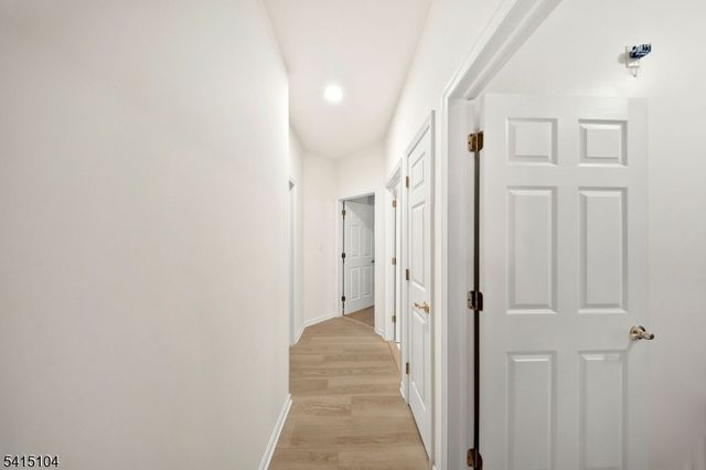 17 Stafford Ln, White Twp., NJ 07823