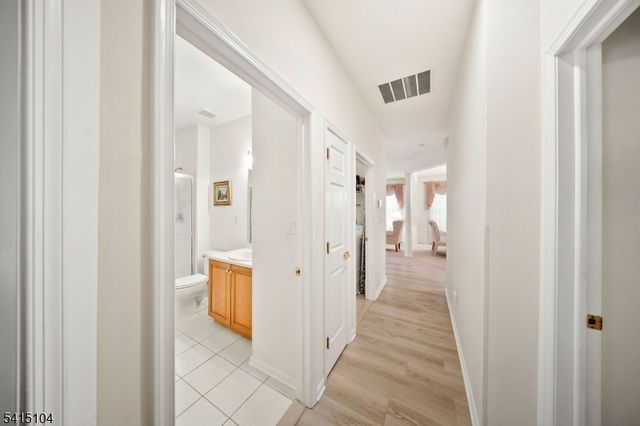 17 Stafford Ln, White Twp., NJ 07823