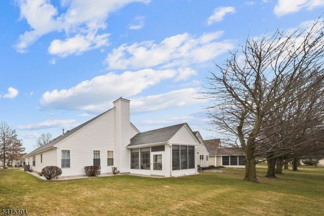 17 Stafford Ln, White Twp., NJ 07823