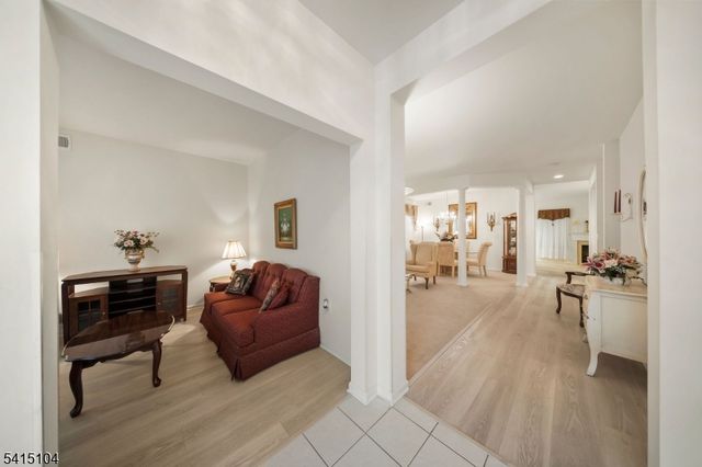 17 Stafford Ln, White Twp., NJ 07823