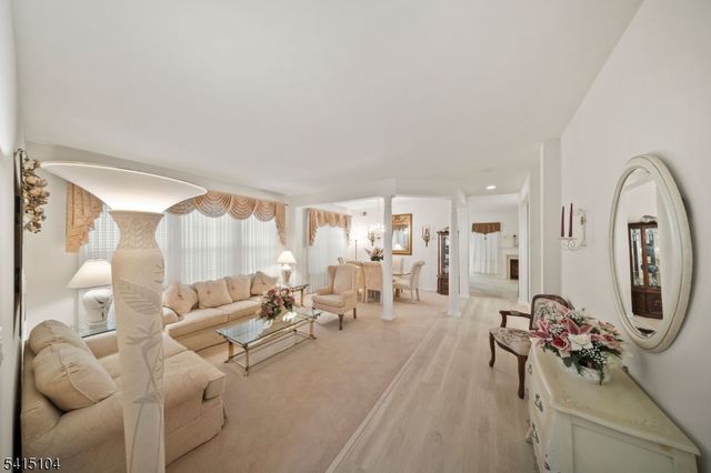 17 Stafford Ln, White Twp., NJ 07823