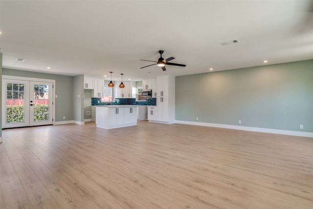 9209 Rustown Drive, Dallas, TX 75228