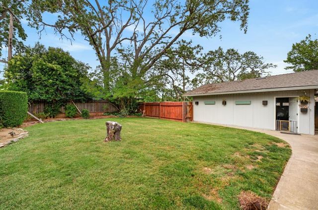 8963 Pershing Ave, Orangevale, CA 95662