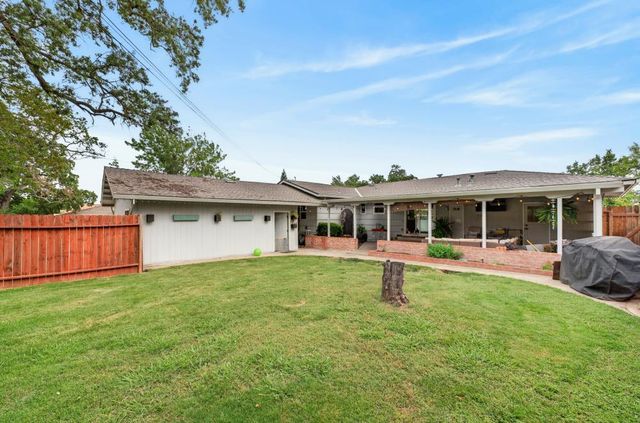 8963 Pershing Ave, Orangevale, CA 95662