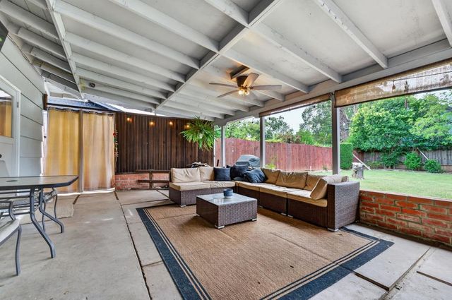 8963 Pershing Ave, Orangevale, CA 95662