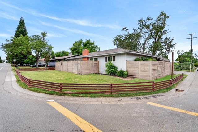 8963 Pershing Ave, Orangevale, CA 95662
