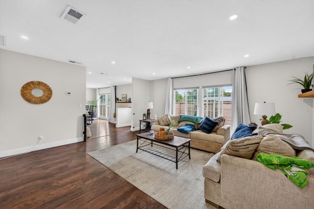 8963 Pershing Ave, Orangevale, CA 95662