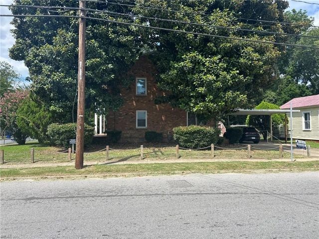 128 Wellons ST, Suffolk, VA 23434