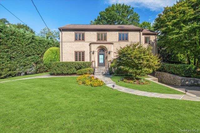 30 Seaview Avenue, New Rochelle, NY 10801