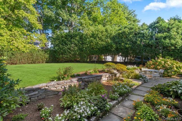 30 Seaview Avenue, New Rochelle, NY 10801