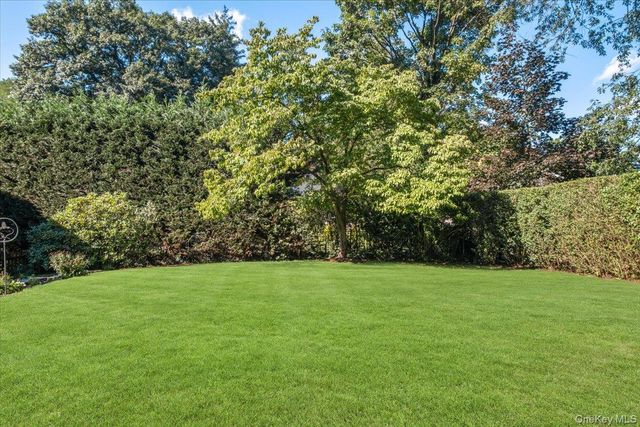 30 Seaview Avenue, New Rochelle, NY 10801