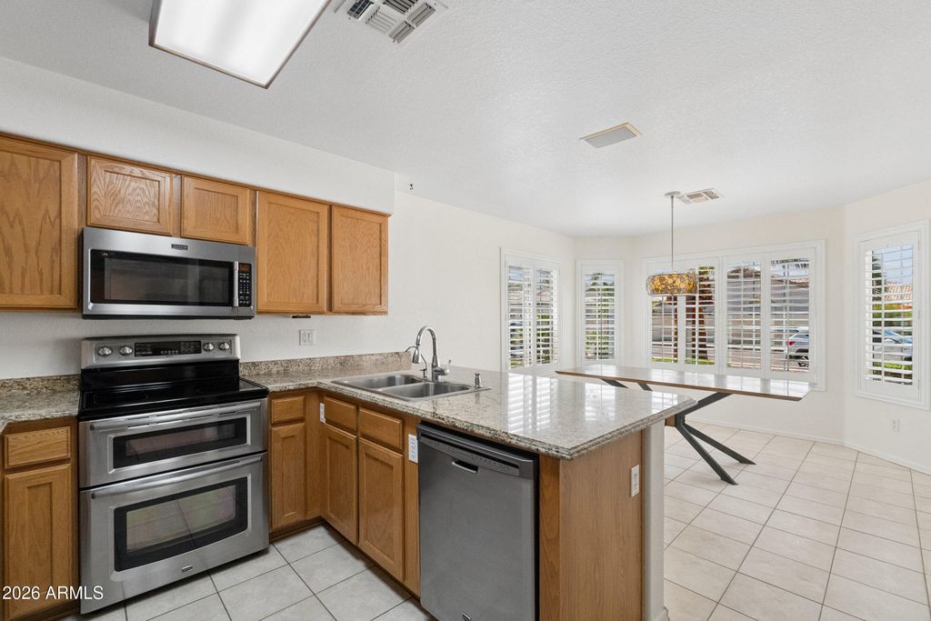 11058 W SIERRA PINTA Drive, Peoria, AZ 85373 — photo 4