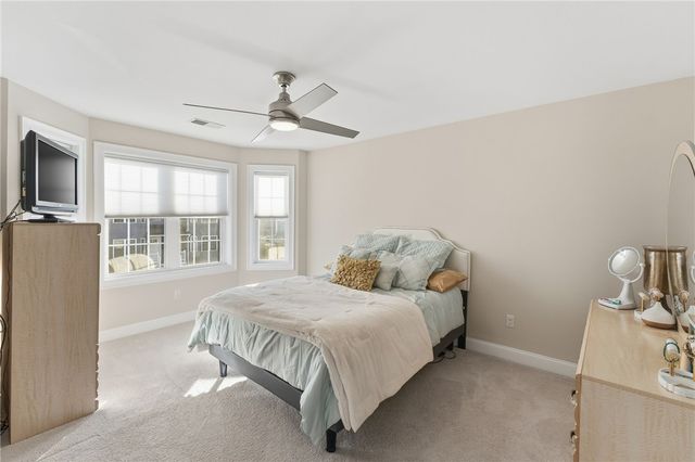 1 Winston Way 1, Johnston, RI 02919