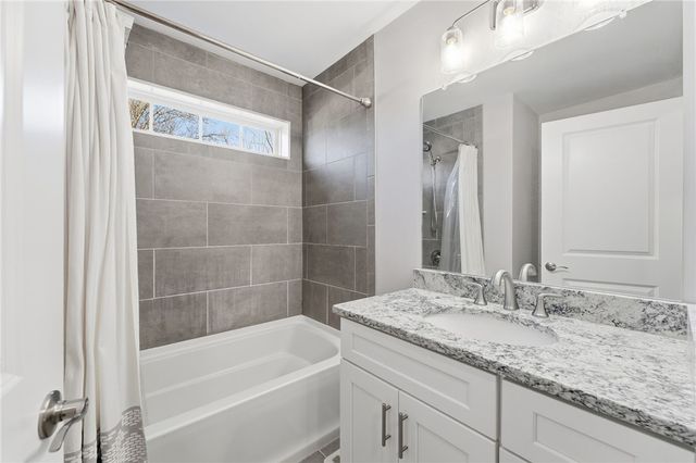 1 Winston Way 1, Johnston, RI 02919