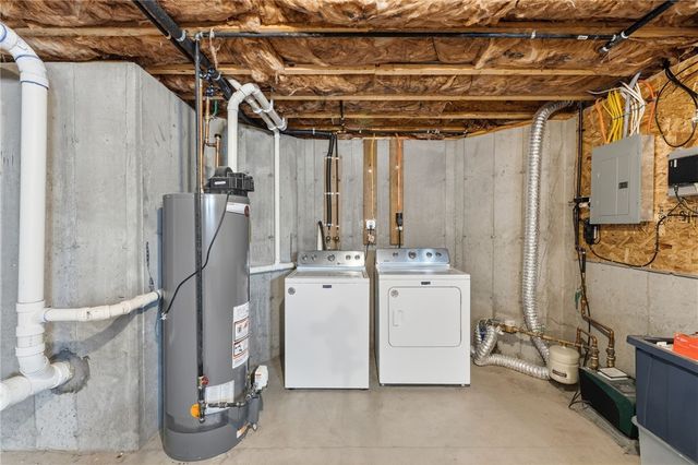 1 Winston Way 1, Johnston, RI 02919