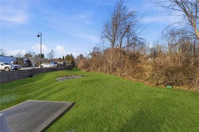 1 Winston Way 1, Johnston, RI 02919