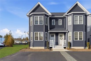 1 Winston Way 1, Johnston, RI 02919