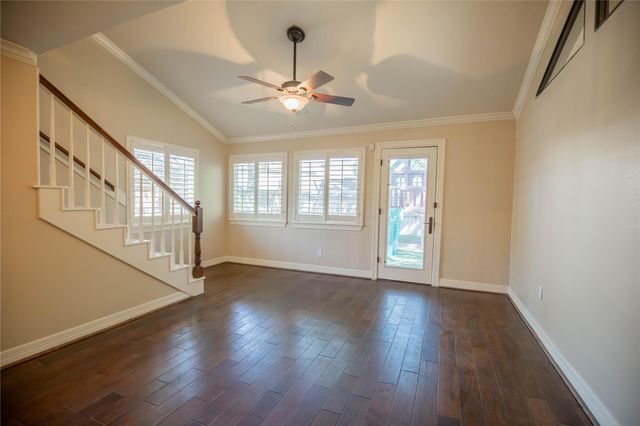 1627 Fall Valley Drive, Houston, TX 77077