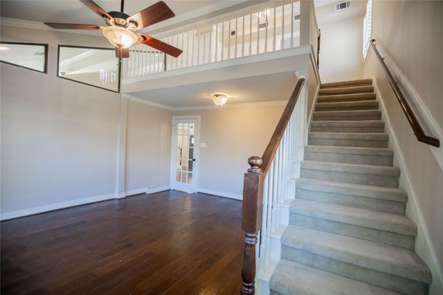 1627 Fall Valley Drive, Houston, TX 77077