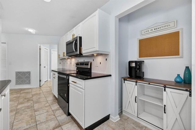 1472 73RD CIRCLE NE, St Petersburg, FL 33702