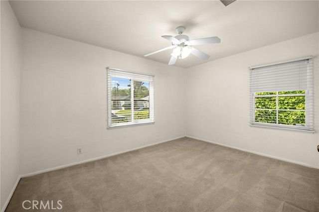 19113 Welby Way, Reseda (los Angeles), CA 91335