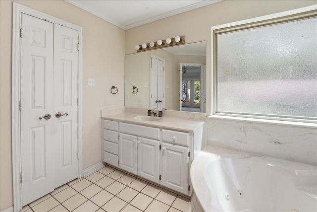 15744 Timberhill Drive, Flint, TX 75762