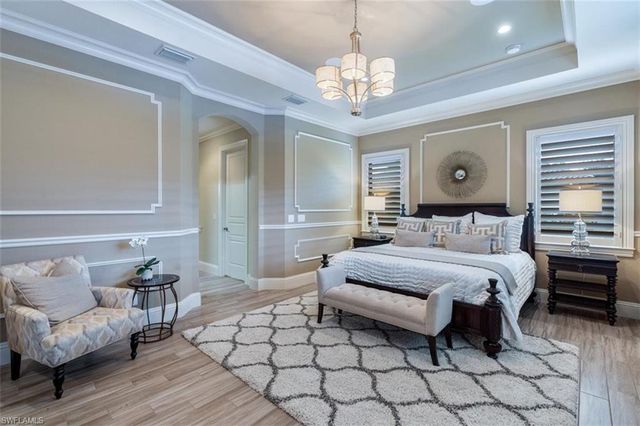 6376 Burnham RD, Naples, FL 34119